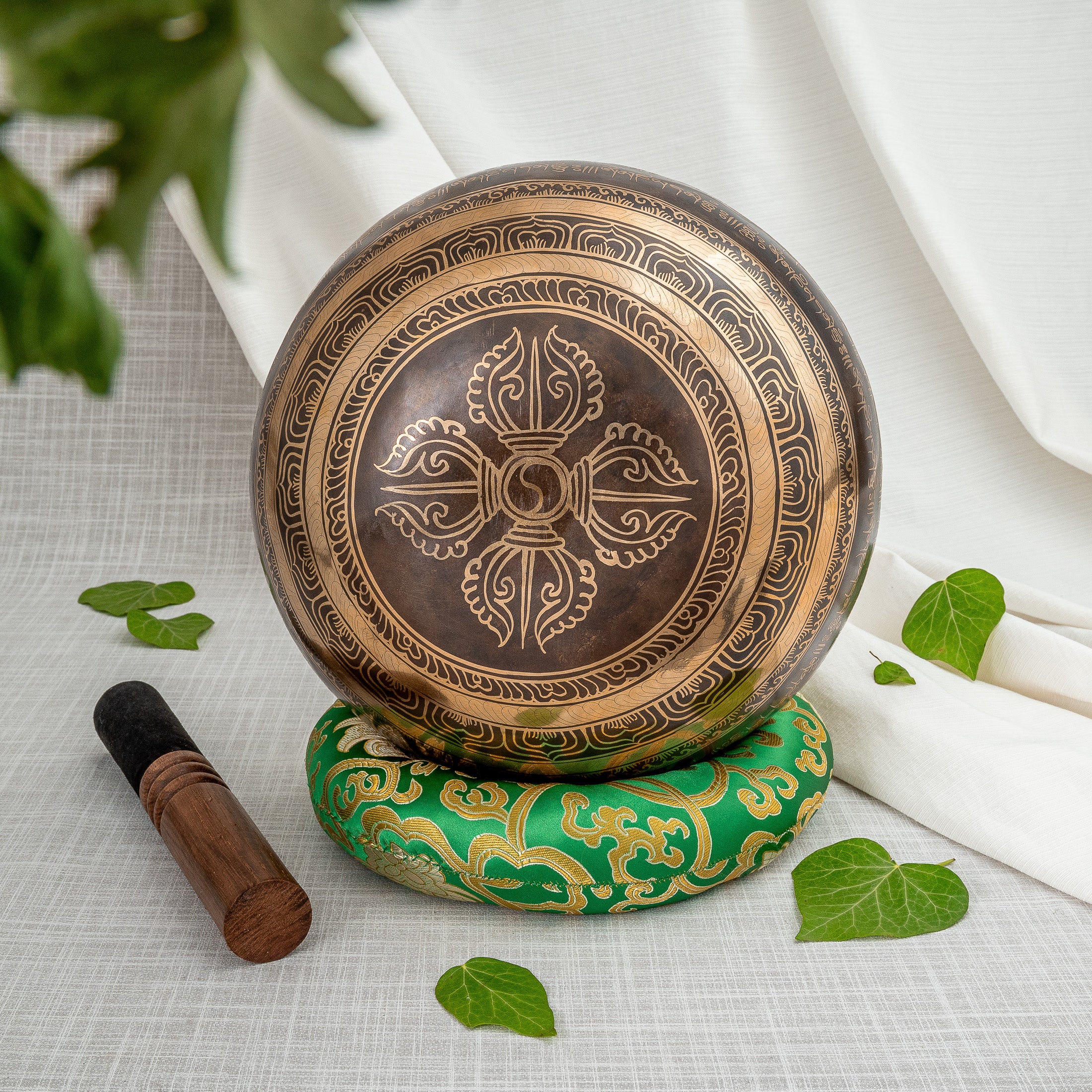 Base bottom view of Eyes of Buddha Singing Bowl