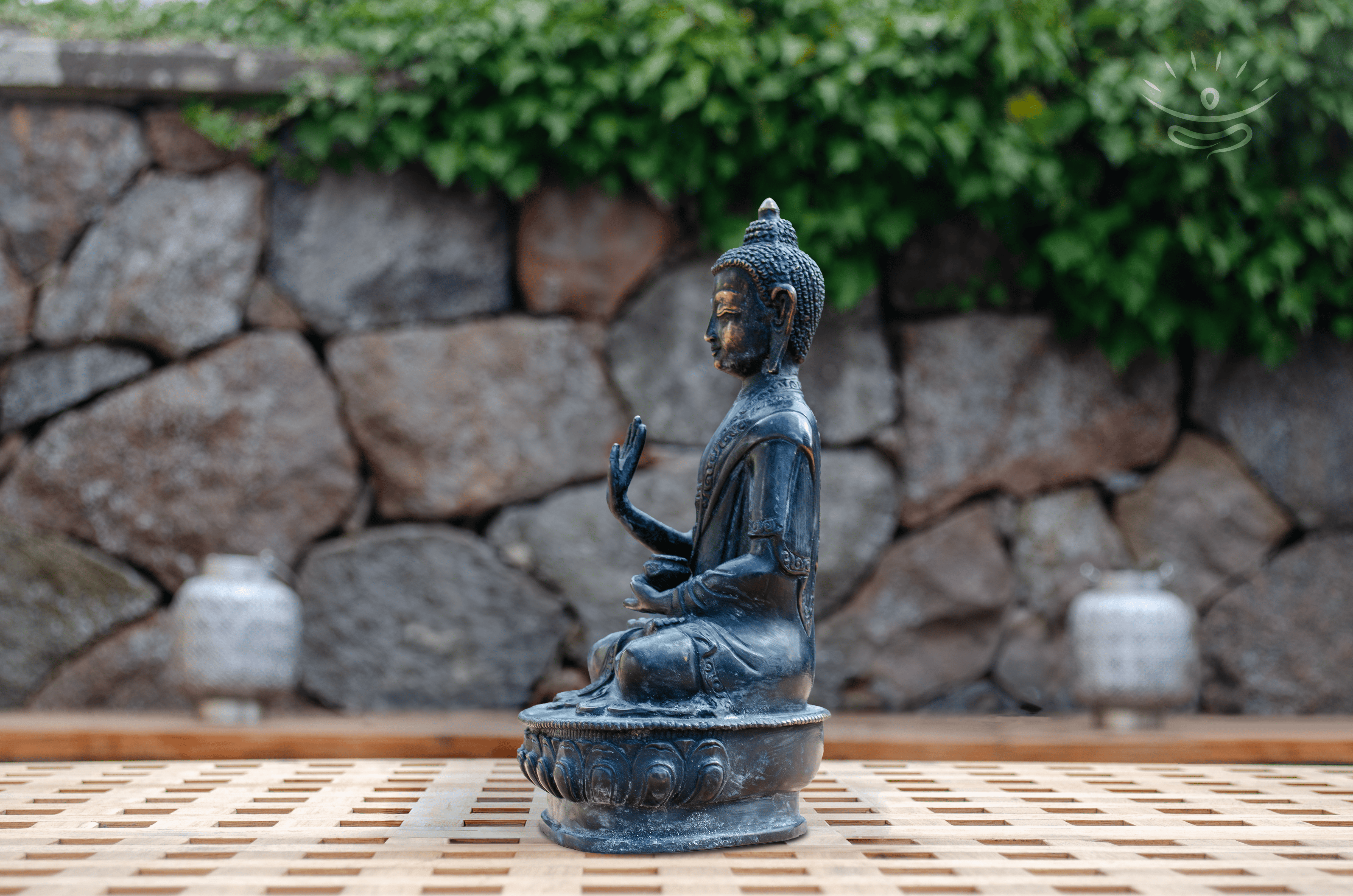 Abhaya Mudra Buddha FIgur - Siden