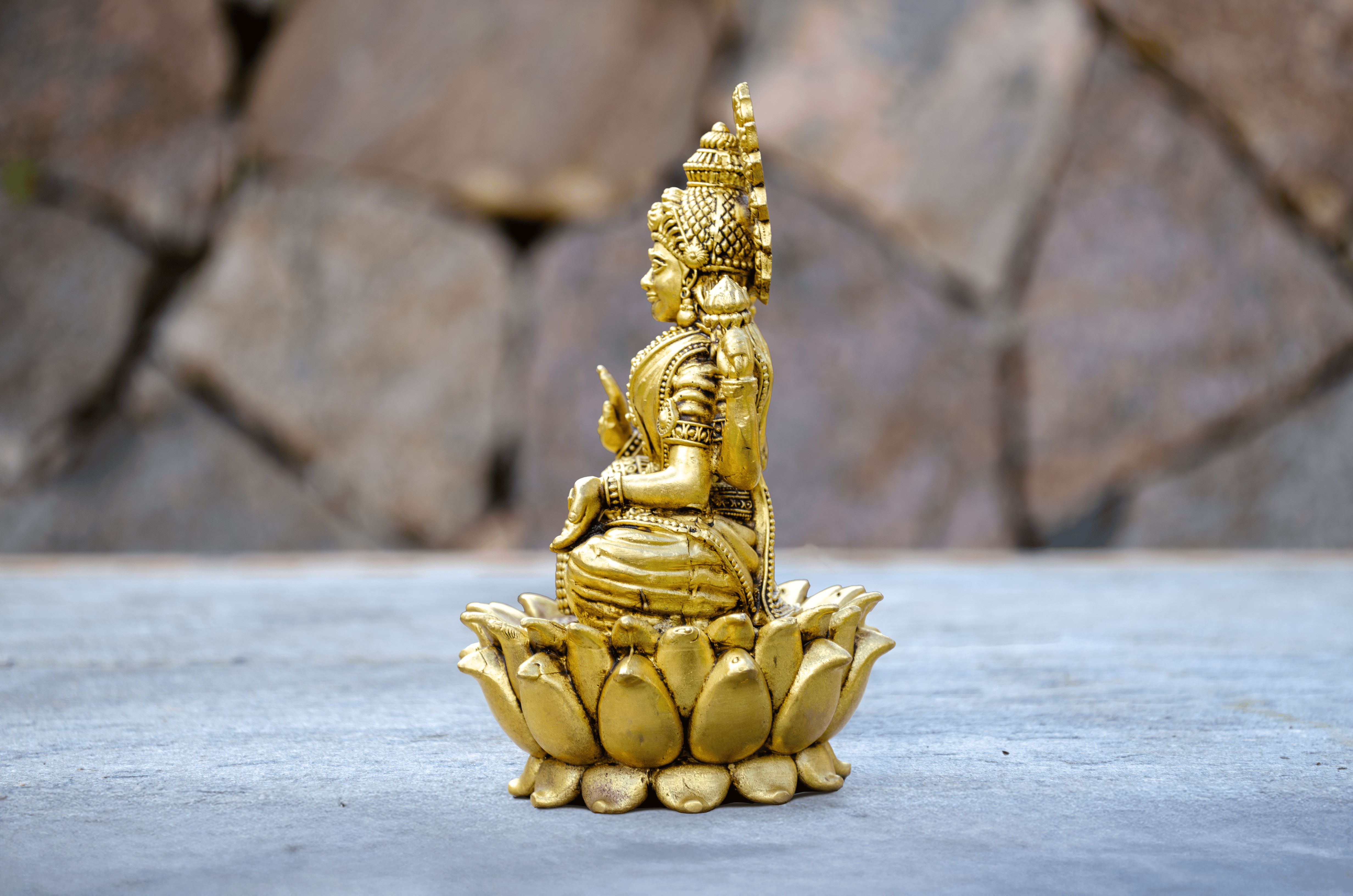 Lakshmi Figur 12 cm - Siden