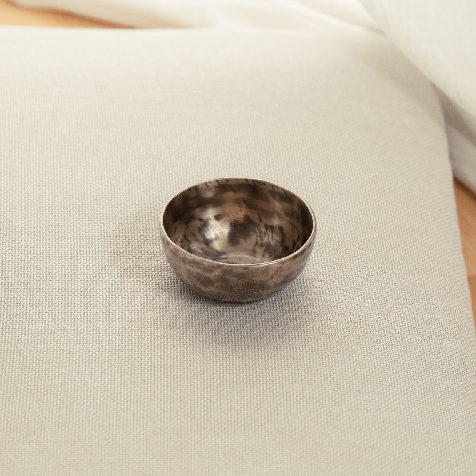 small lunar energi singing bowl