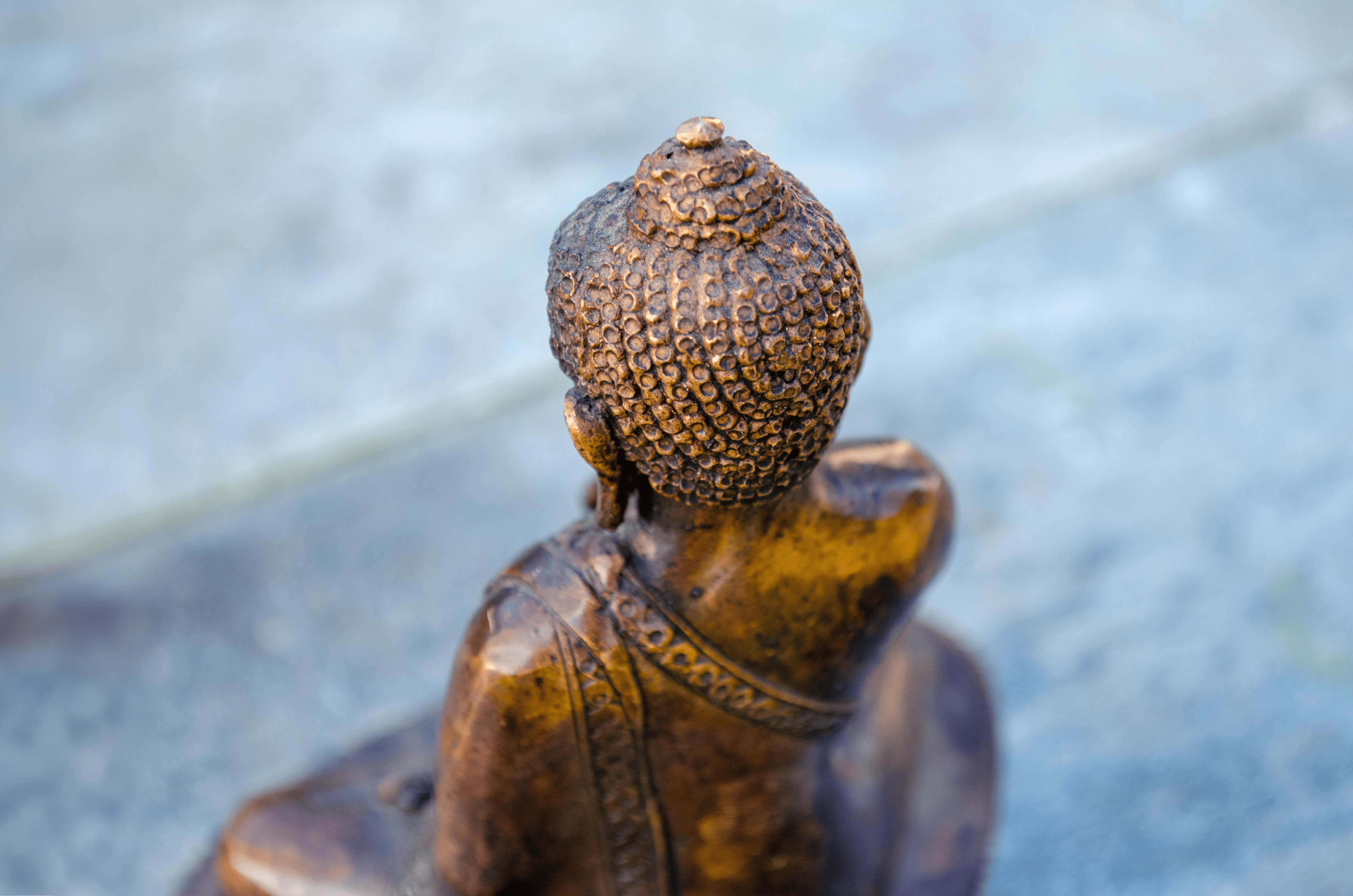 Abhaya Mudra Buddha Statue (13-14 cm) - Detail