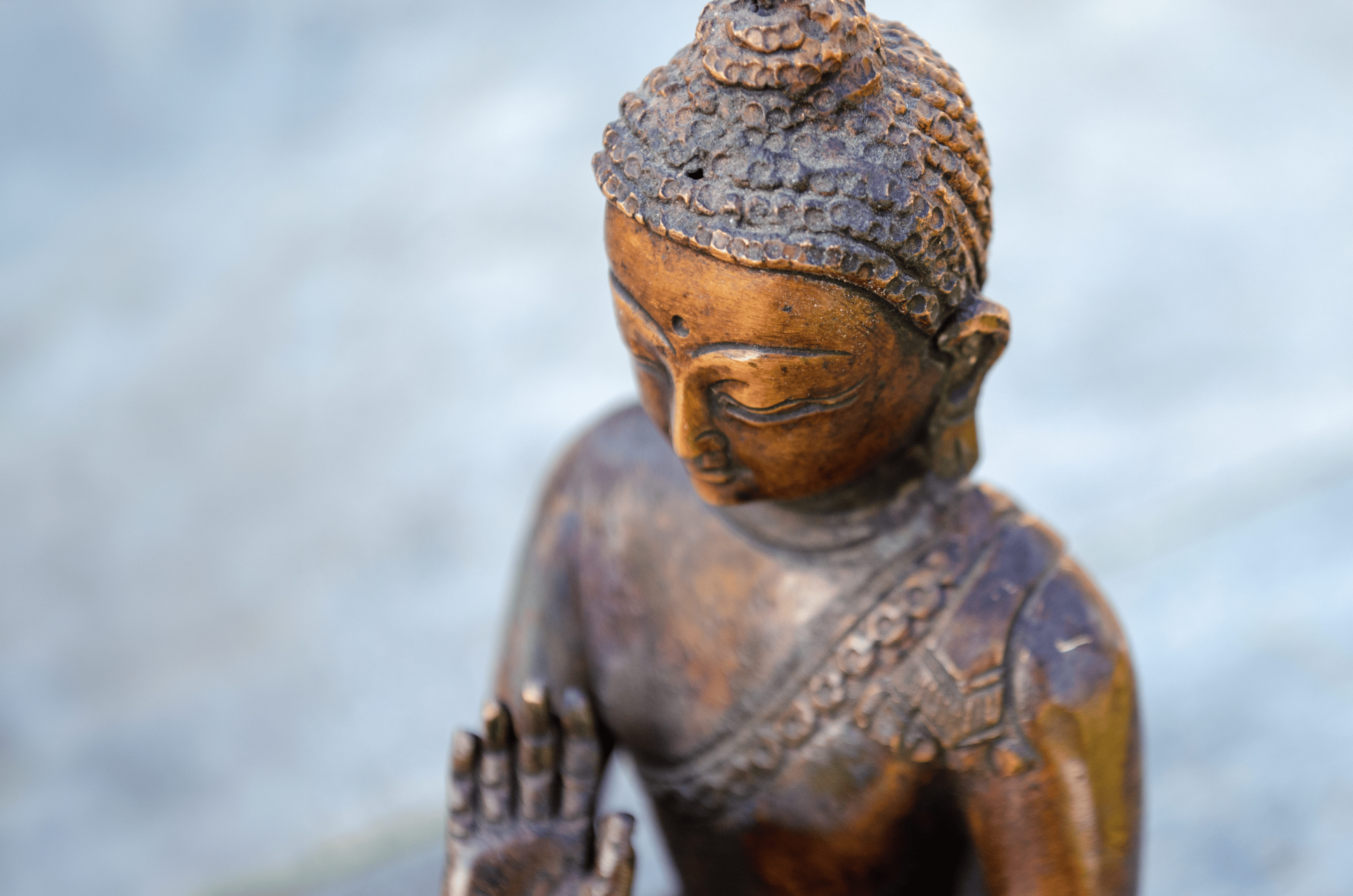 Abhaya Mudra Buddha Statue (13-14 cm) - Detail