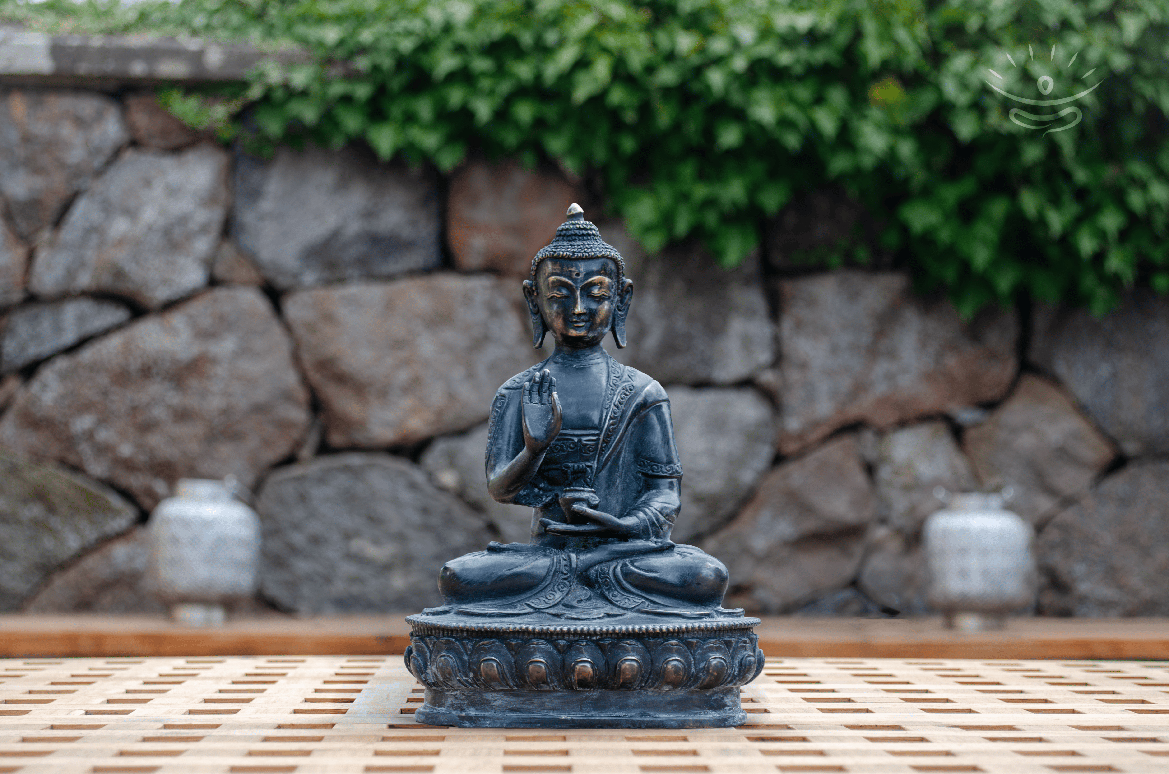 Abhaya Mudra Buddha Figur - Forside