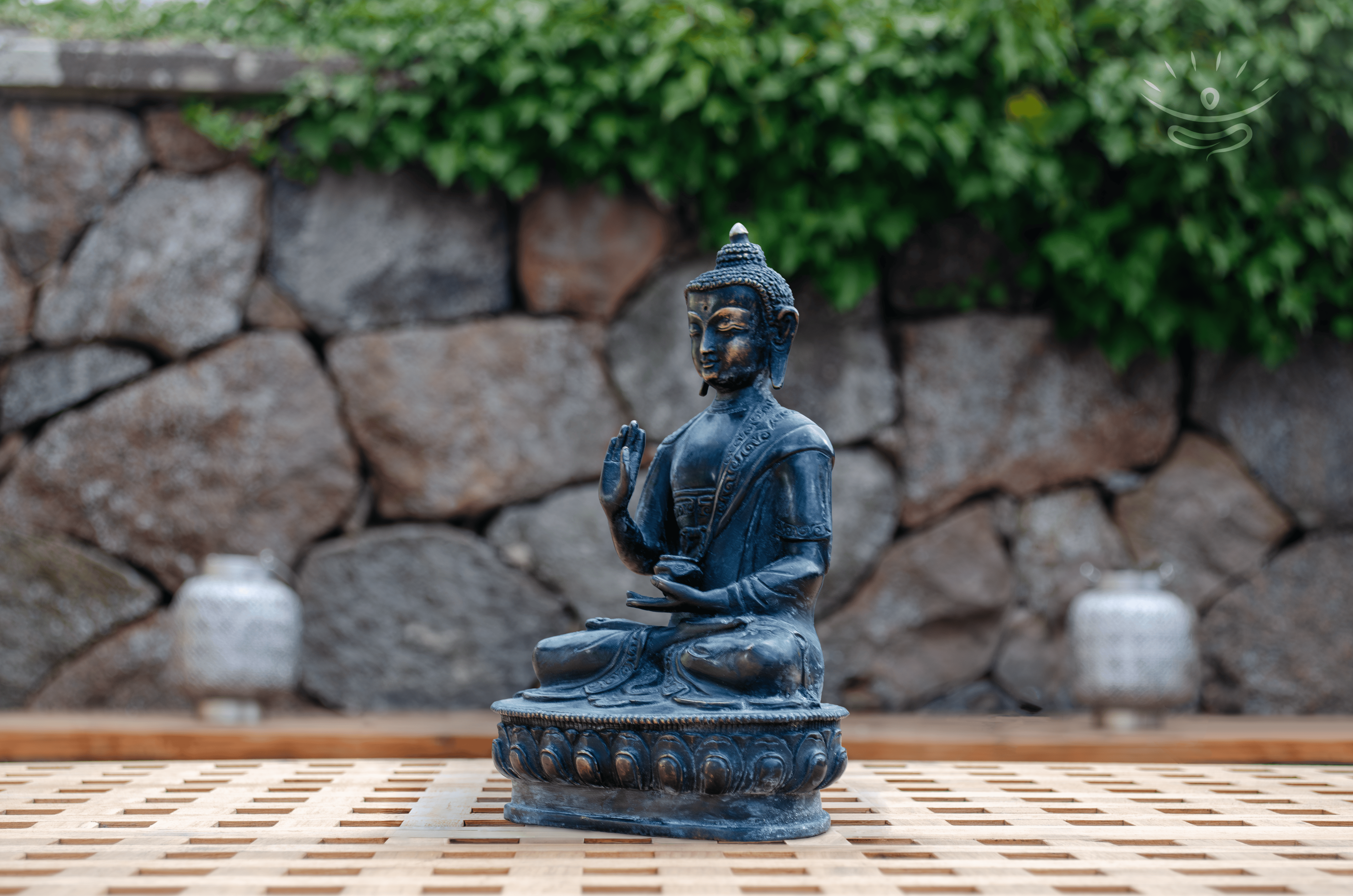 Abhaya Mudra Buddha FIgur - Siden