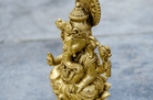 Golden Plated Ganesh Statue 10 cm - Detail