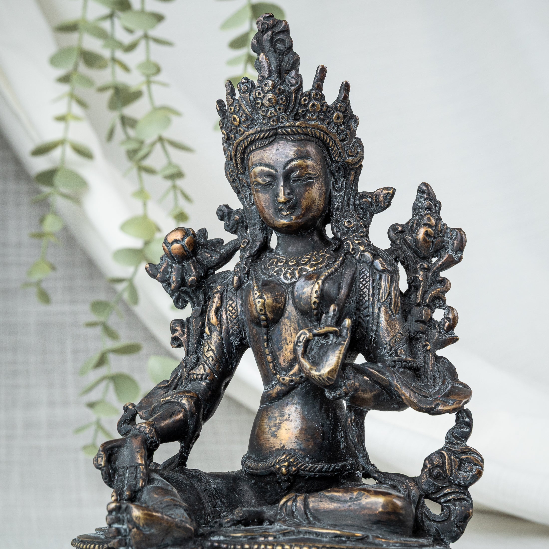 Green Tara Buddha Statue - Detail