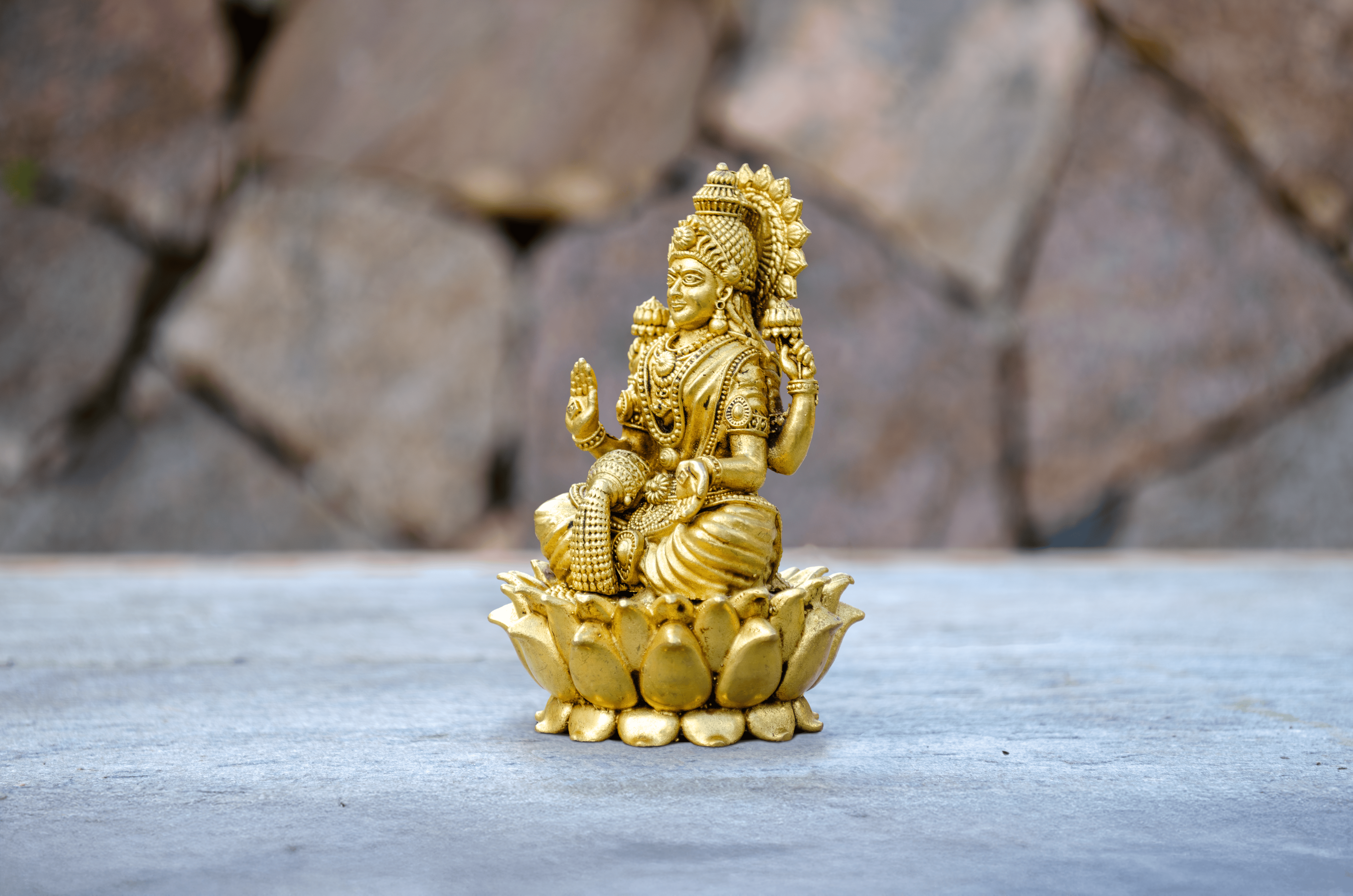 Lord Lakshmi Statue 9 cm - Side
