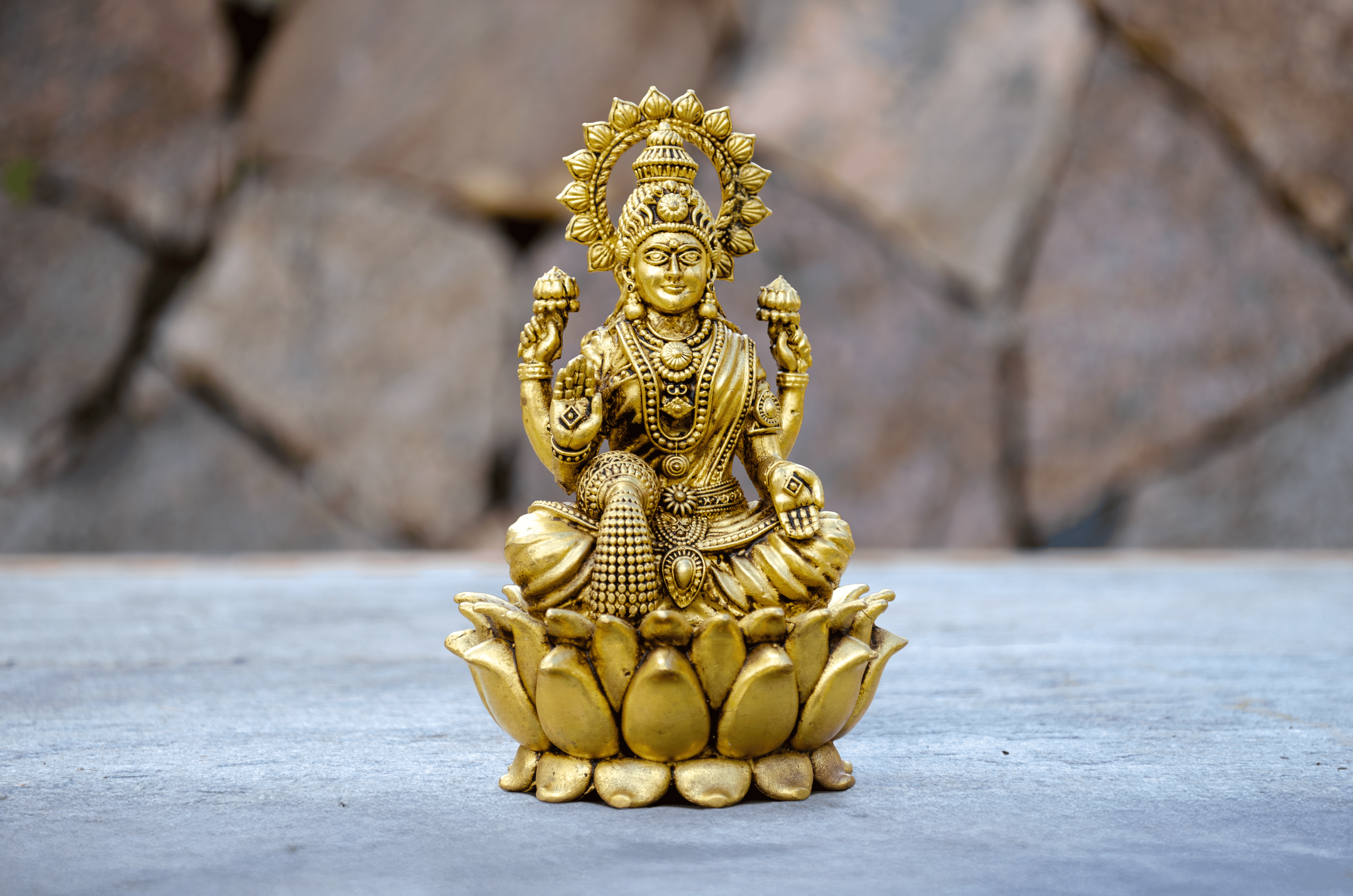 Lord Lakshmi Statue 12 cm - Front