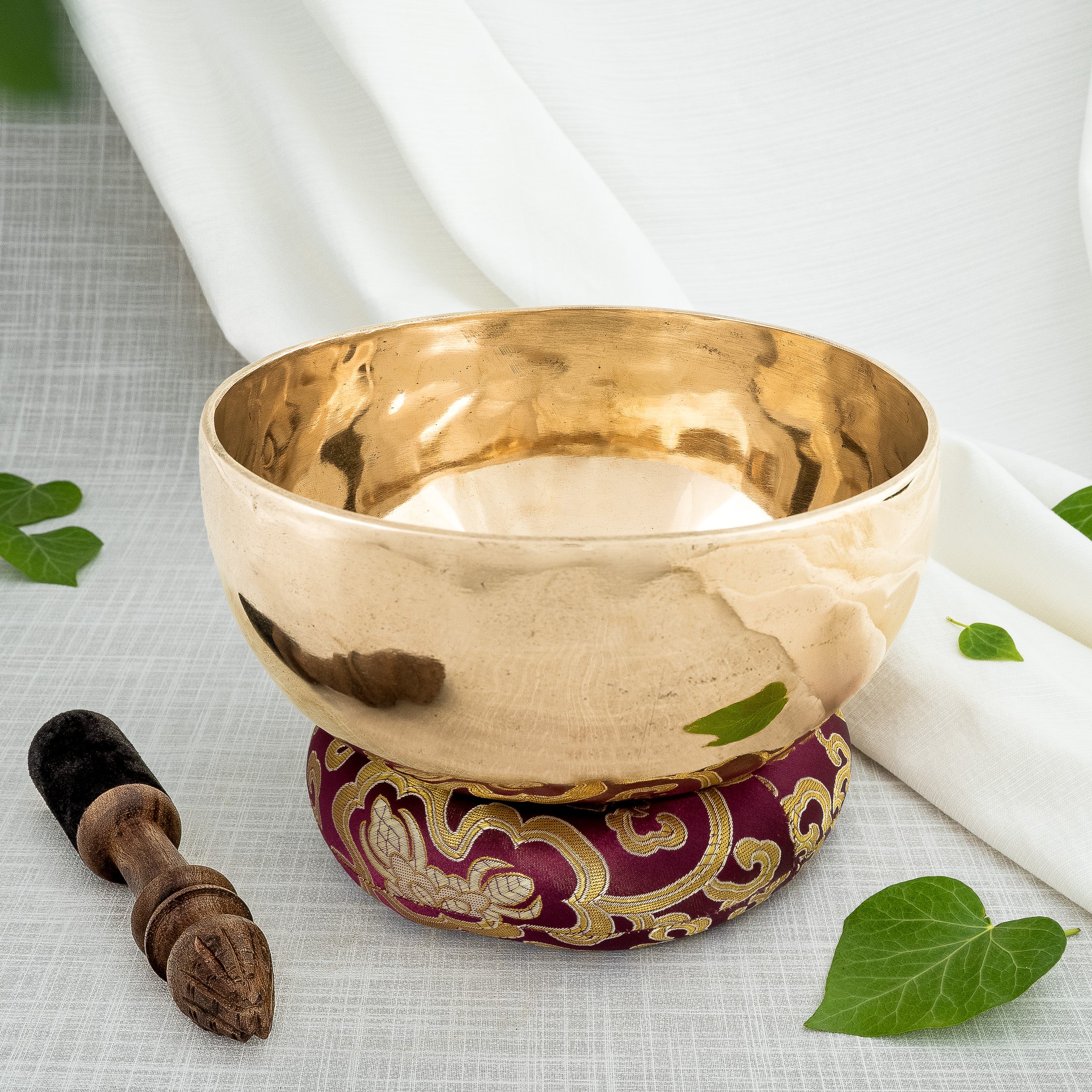 Front view of reflective Tibetan singing bowl